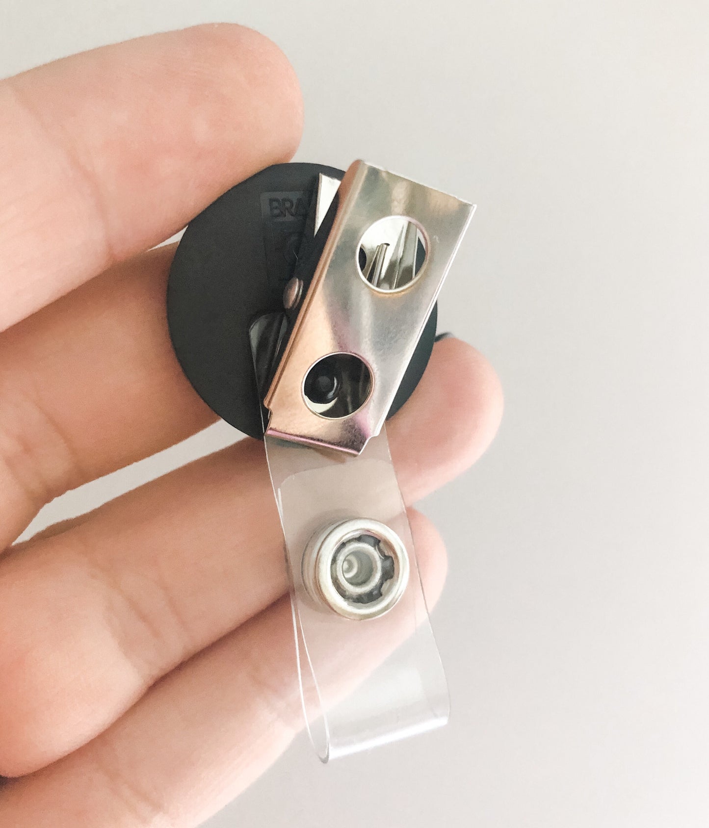 EXTRAS / Interchangeable NON RETRACTABLE Badge Reel