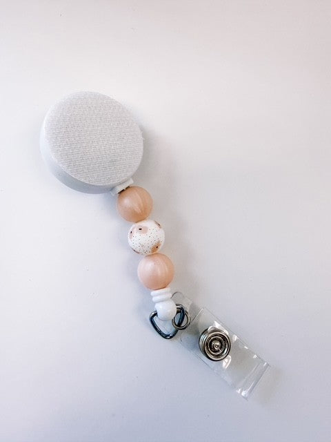peach-poppy-interchangable-badge-reel