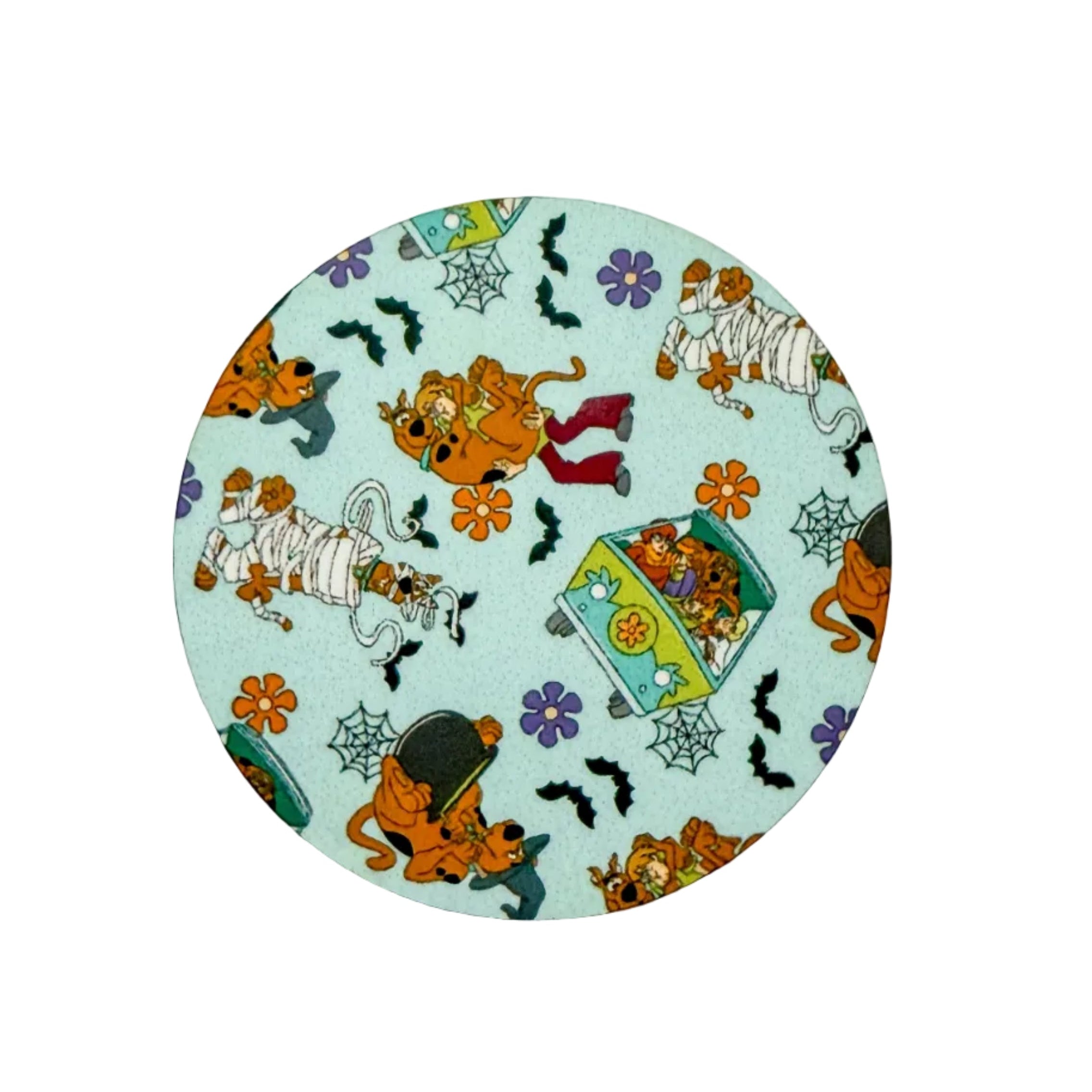 Scooby-Doo Halloween hard board add-on featuring Scooby-Doo, Shaggy, the Mystery Machine, bats, spider webs, and mummy Scooby, compatible with interchangeable badge reel bases.